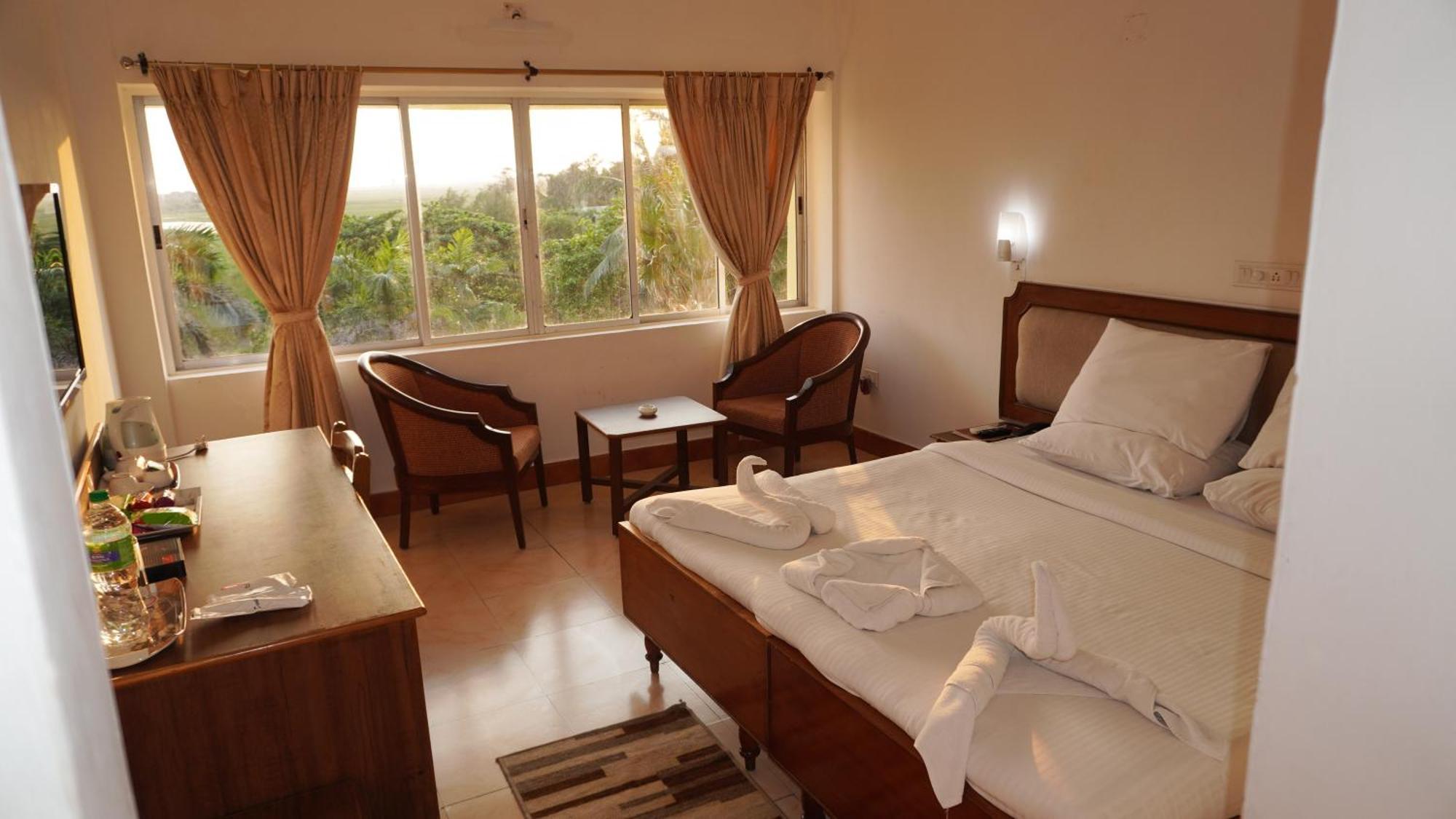 Hotel Golden Anchor Paradip Garh Buitenkant foto