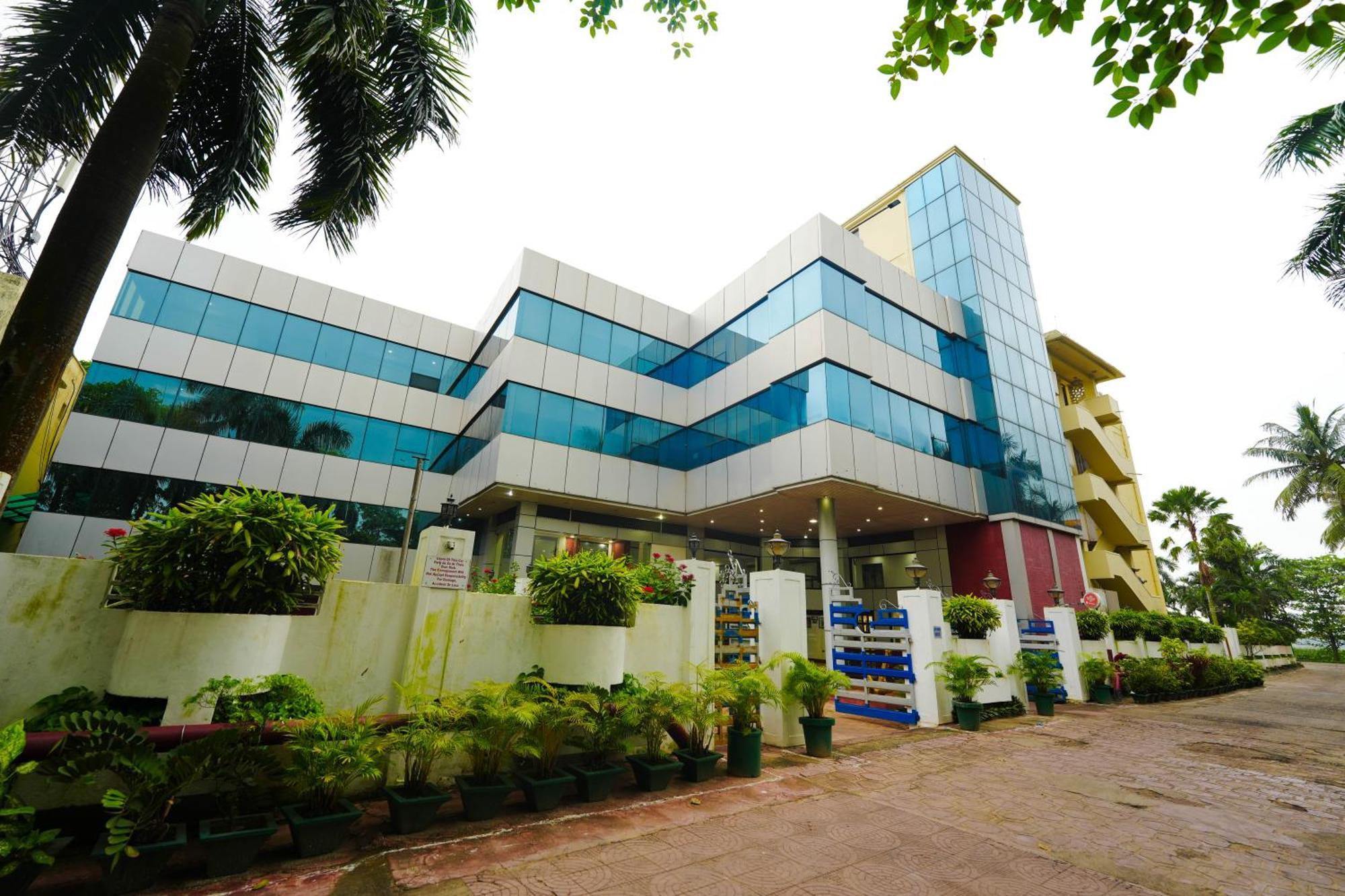 Hotel Golden Anchor Paradip Garh Buitenkant foto