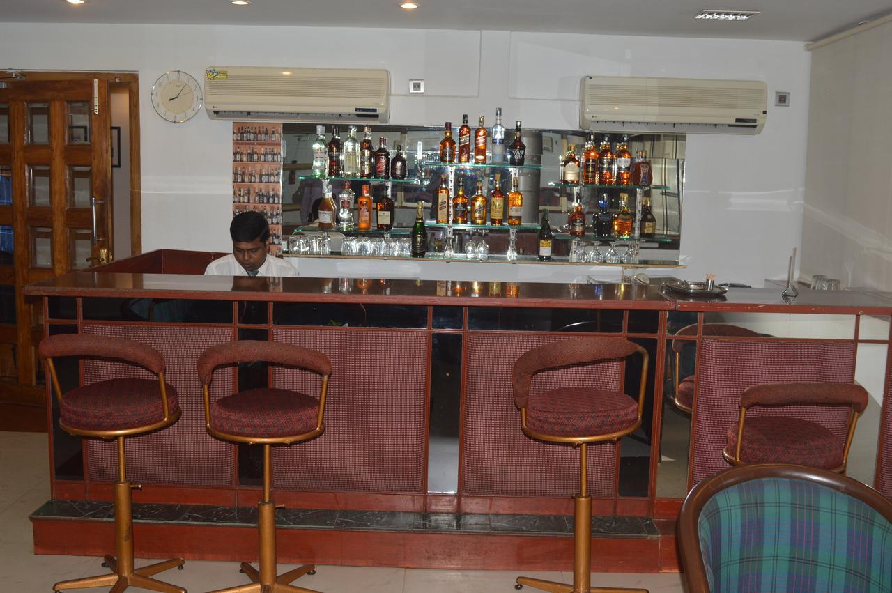 Hotel Golden Anchor Paradip Garh Buitenkant foto