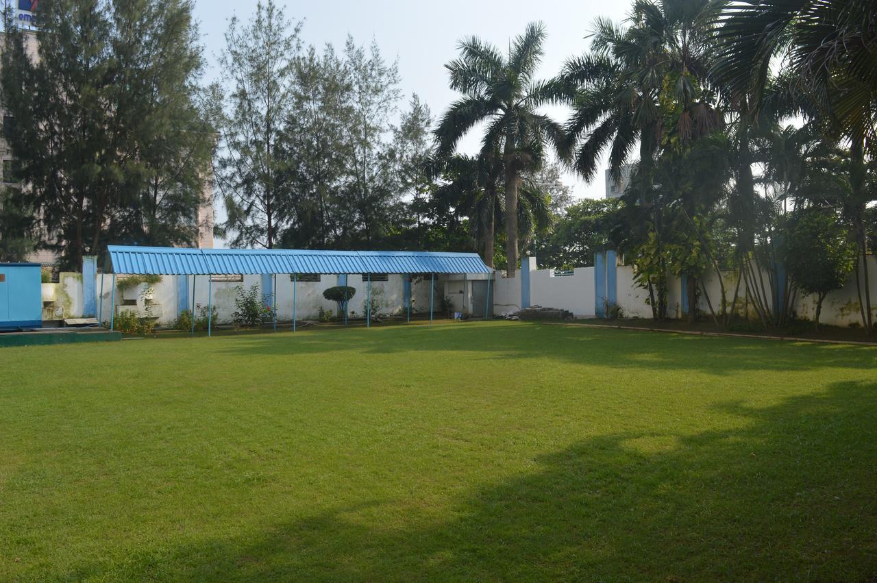 Hotel Golden Anchor Paradip Garh Buitenkant foto