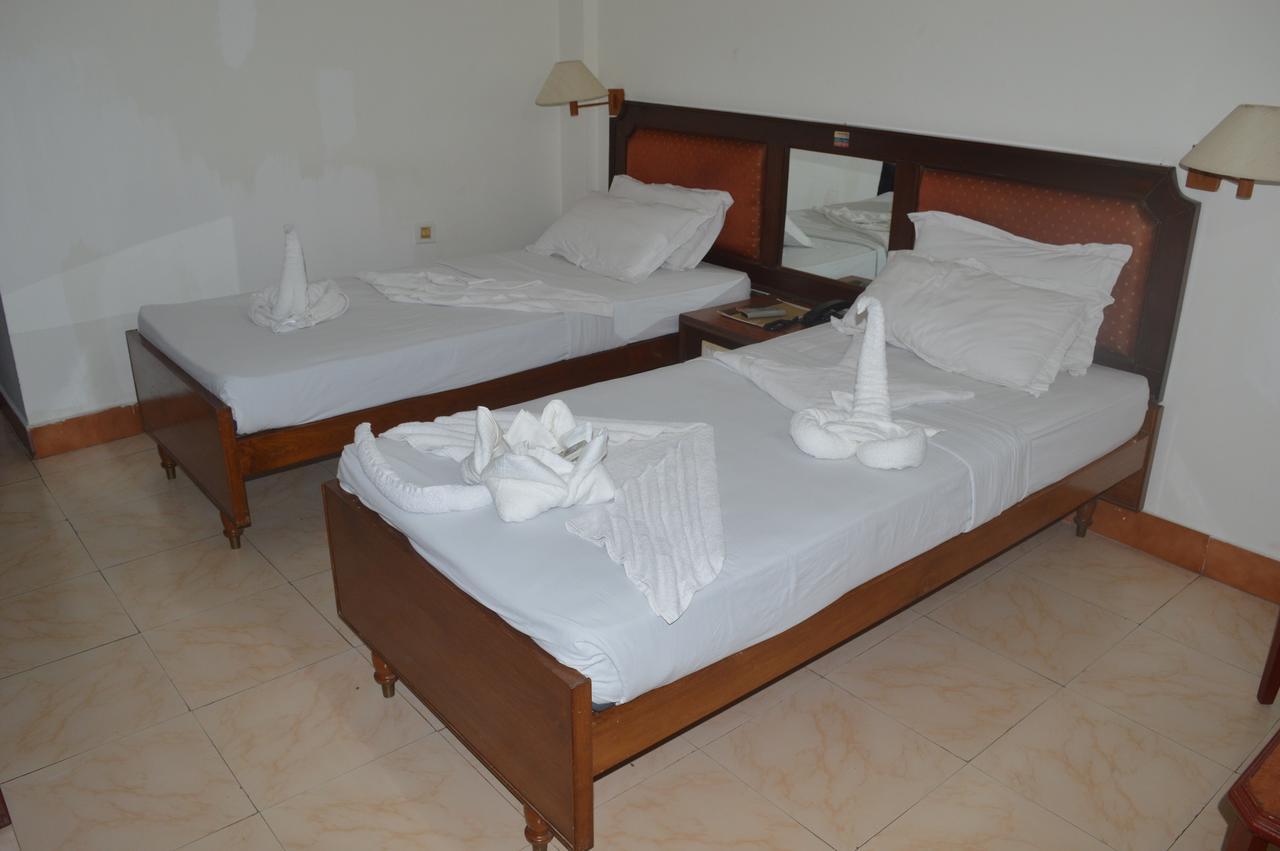 Hotel Golden Anchor Paradip Garh Buitenkant foto