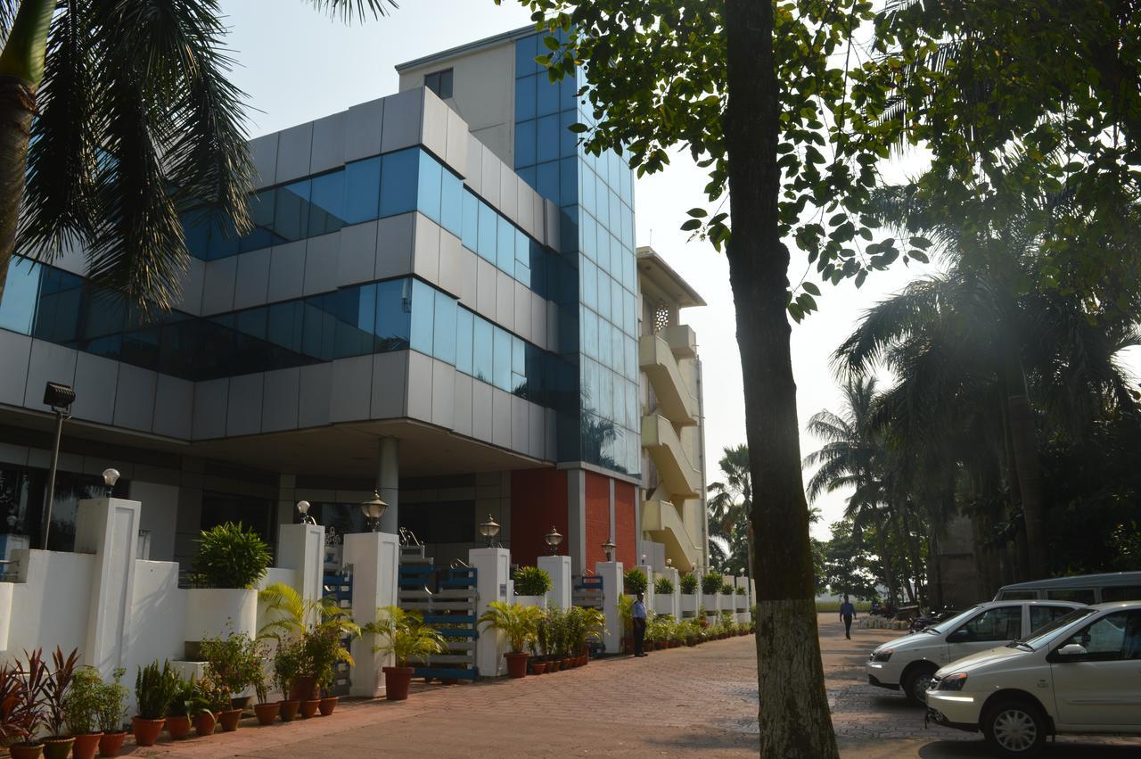 Hotel Golden Anchor Paradip Garh Buitenkant foto